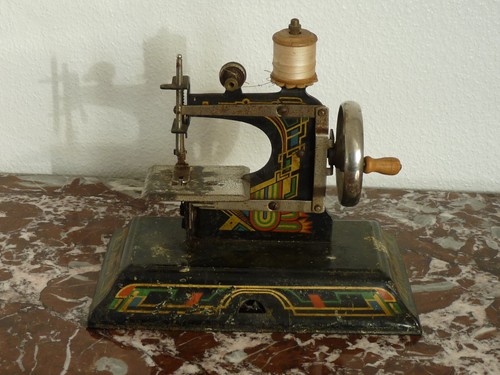 Ancienne petite machine - ancienne,
