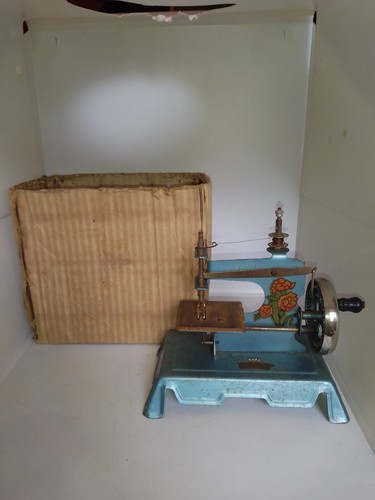 Ancien jouet machine coudre - ancien,