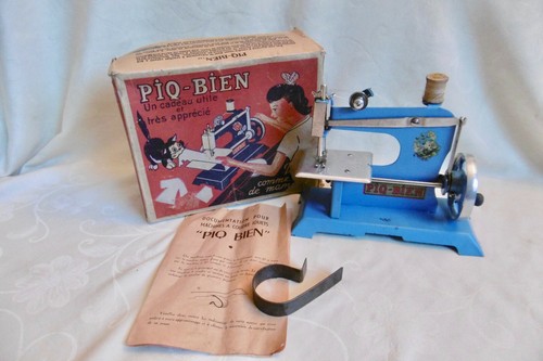 Ancien jouet machine - ancien,