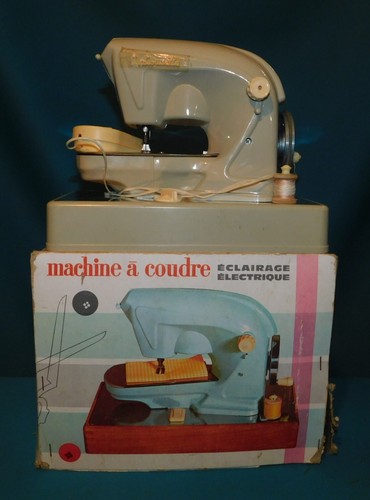 Ancien jouet machine - machine, a