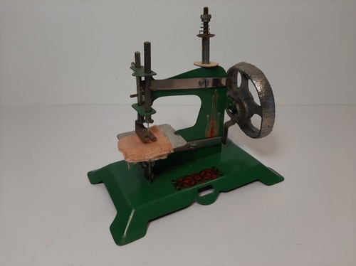 Ancien jouet machine coudre - à,